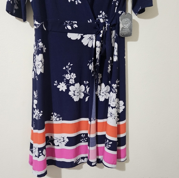 Vince Camuto Faux Wrap Dress NWT - Picture 2 of 6